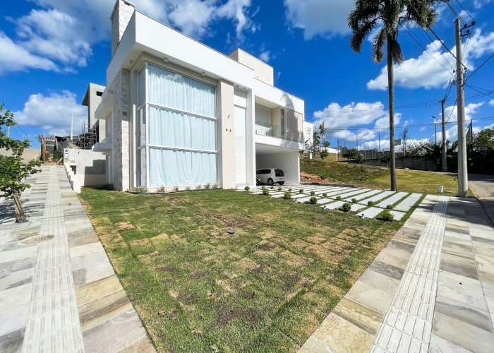 Casa Residencial no Condomínio Fechado Jardim Acapulco